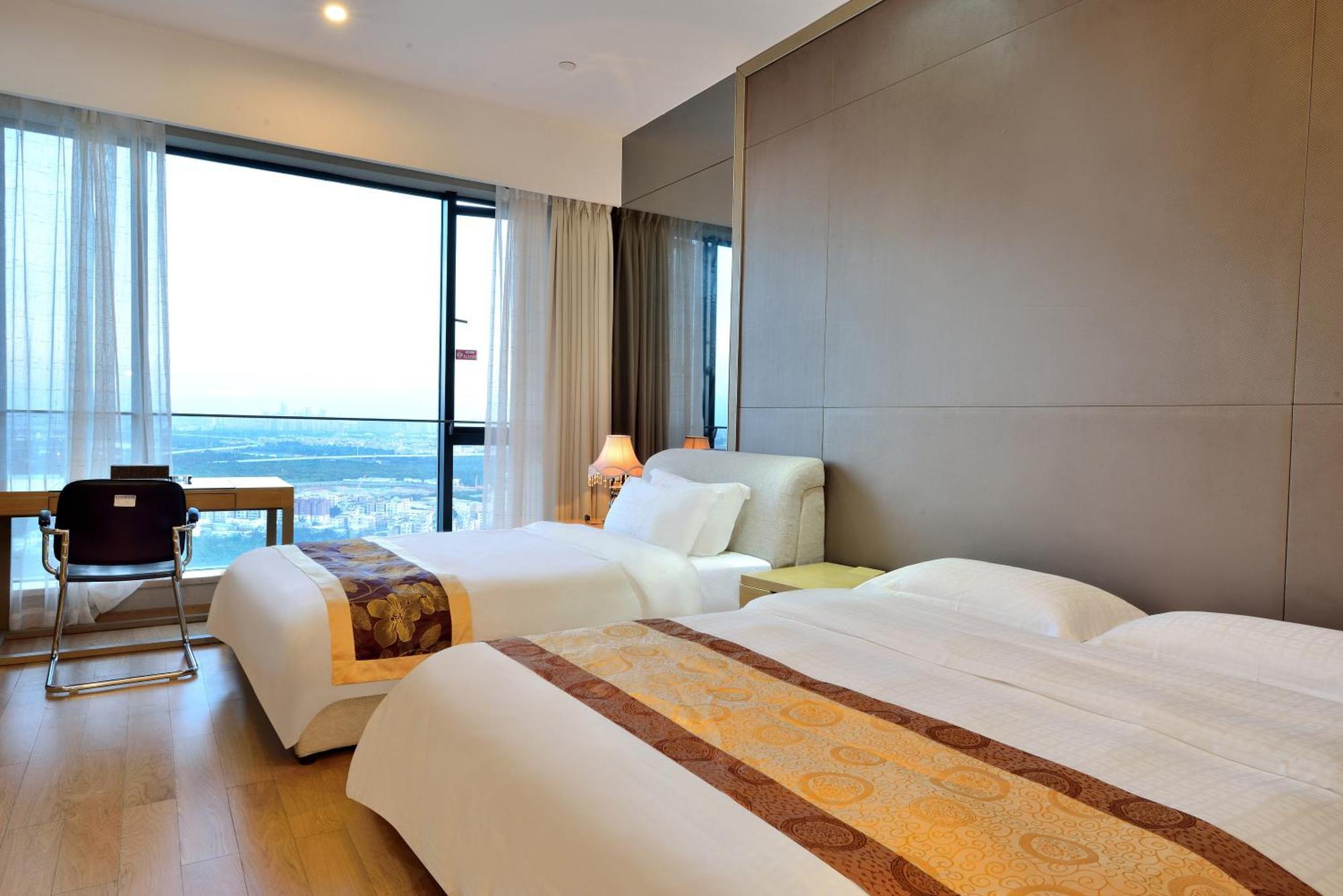 Heefun Gz -poly World Trading Center-walking Distance To Fair Apartment *