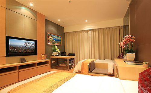 Апартаменты Heefun Gz -poly World Trading Center-walking Distance To Fair *